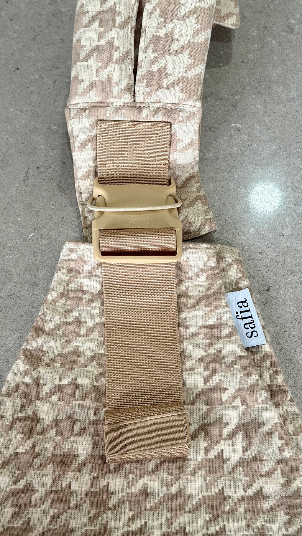 Toddler Sling - Beige and White Houndstooth