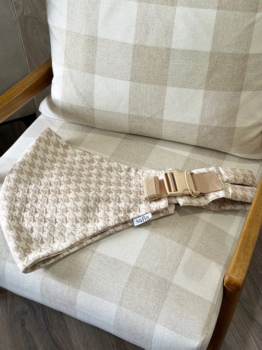 Toddler Sling - Beige and White Houndstooth